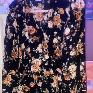 Floral print dress with puffy sleeves